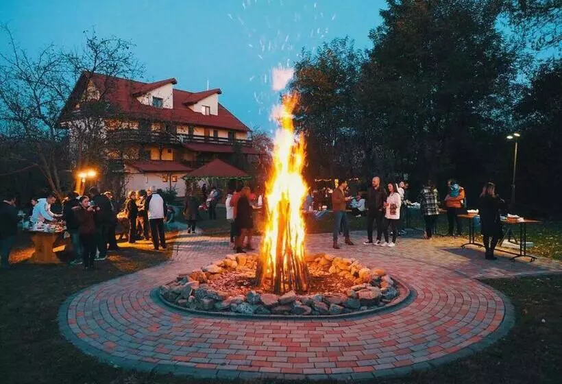 Hotelli Raza De Soare