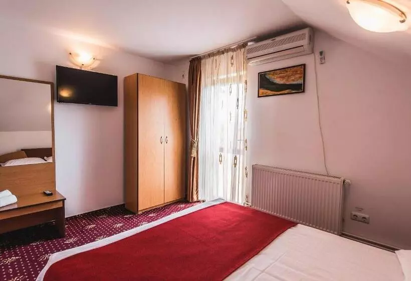 Hotelli Raza De Soare