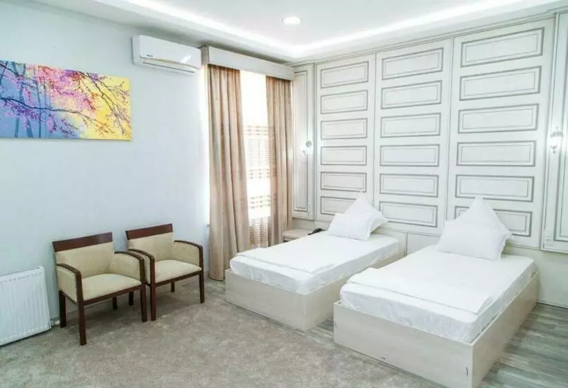 هتل Shedevr Plaza