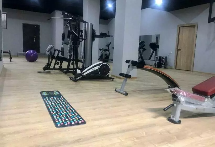 هتل Shedevr Plaza