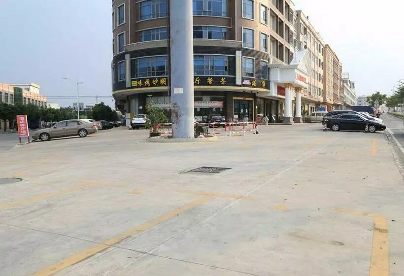 Hotelli Vienna 3 Best  Dongguan Shida Road