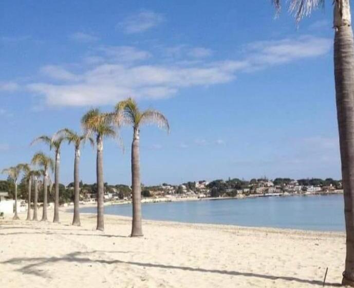 פנסיון Fontane Bianche Guest Rooms