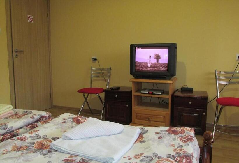 Пансион Pri Orehite Guesthouse