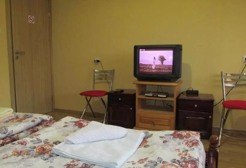 Majatalo Pri Orehite Guesthouse