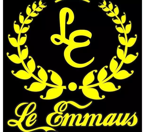 ホテル Le Emerald Residency