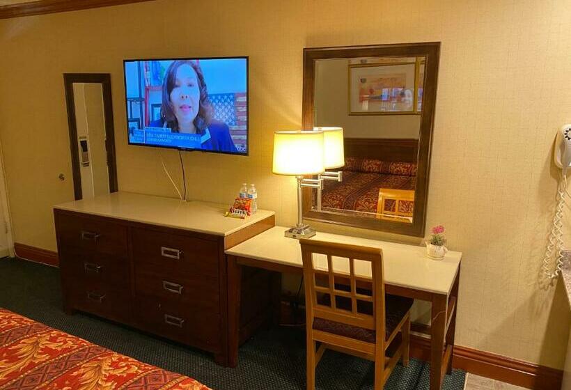 汽车旅馆  New Century Inn