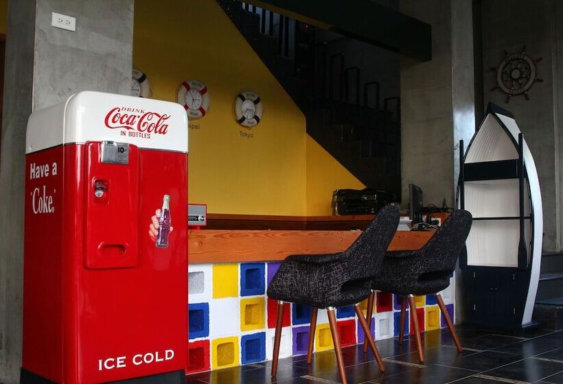 هتل Discovery B&b