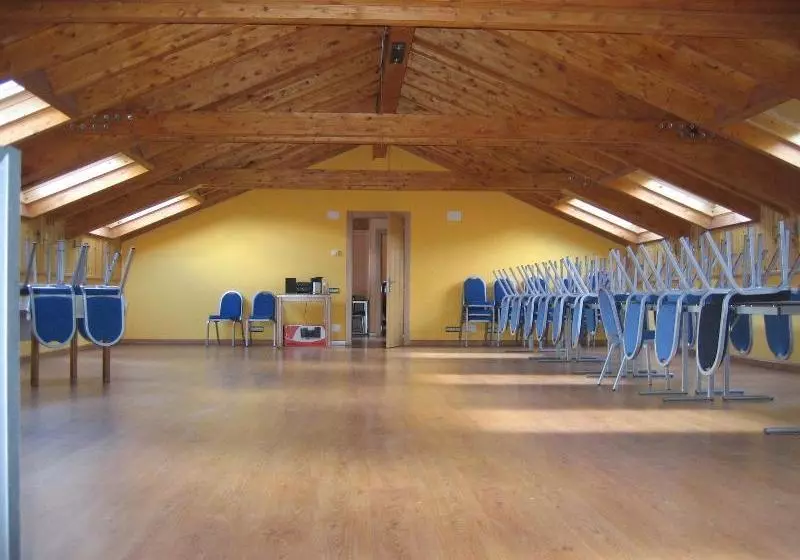 Casas De Montaña Alto Curueño