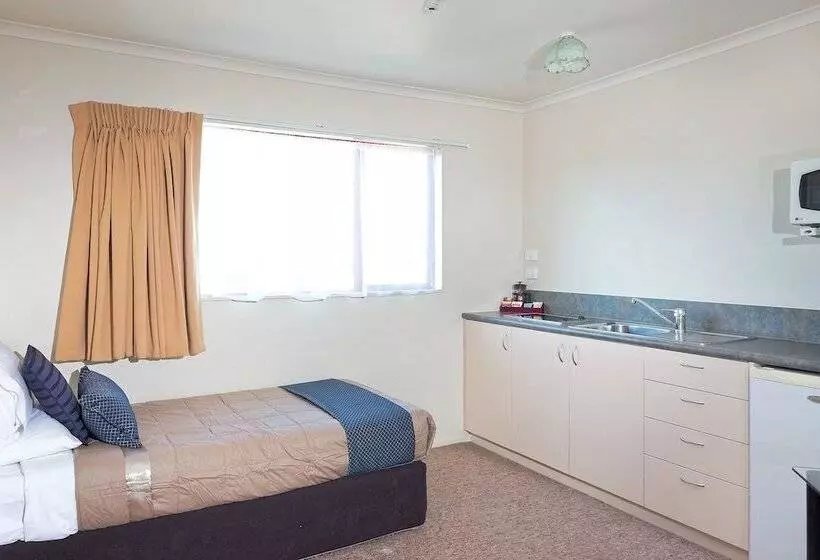 Отель Bk's Rotorua Motor Lodge