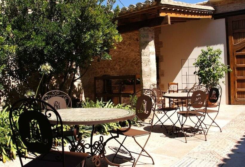 בית מלון כפרי La Mozaira