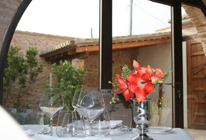 בית מלון כפרי La Mozaira