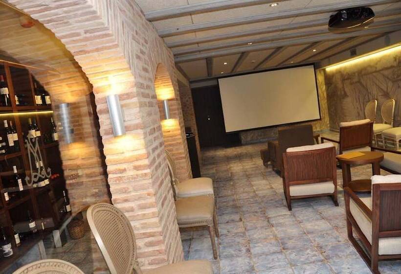 בית מלון כפרי La Mozaira