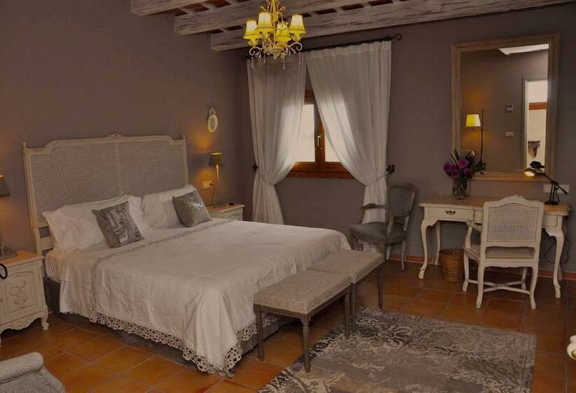 בית מלון כפרי La Mozaira