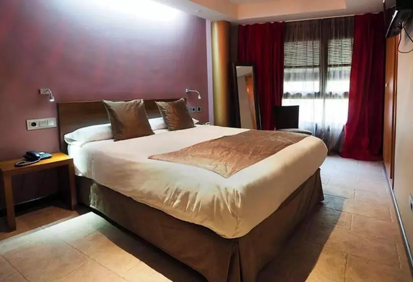 هتل Palacio Del Obispo