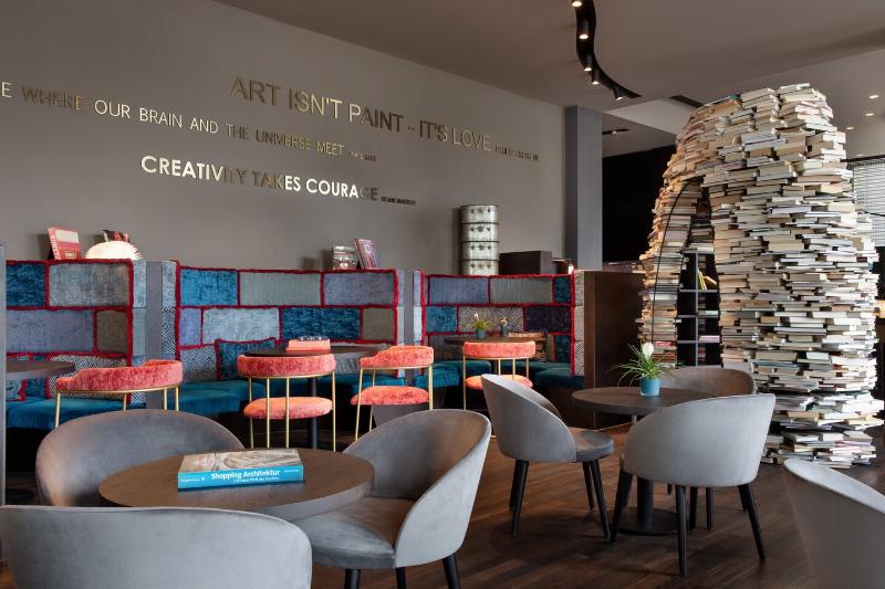 هتل Renaissance Zurich Tower