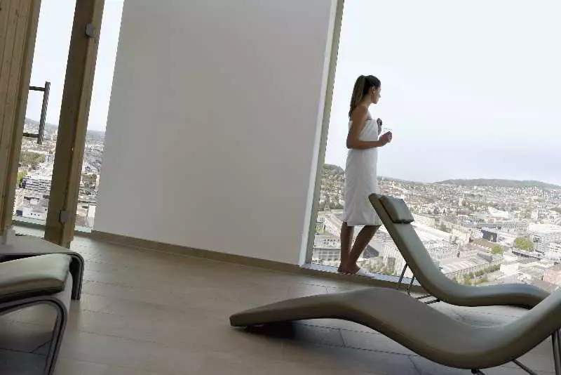 Hotell Renaissance Zurich Tower