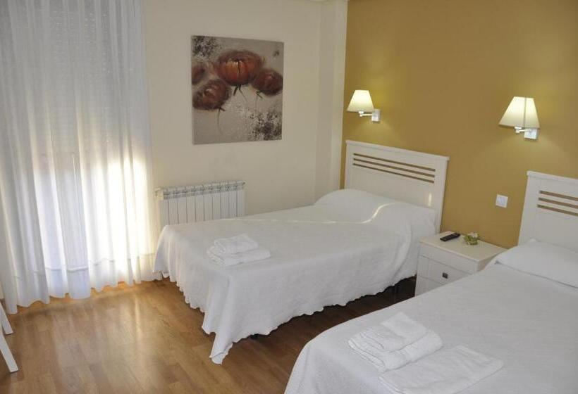 בית מלון כפרי Amanecer En Campos