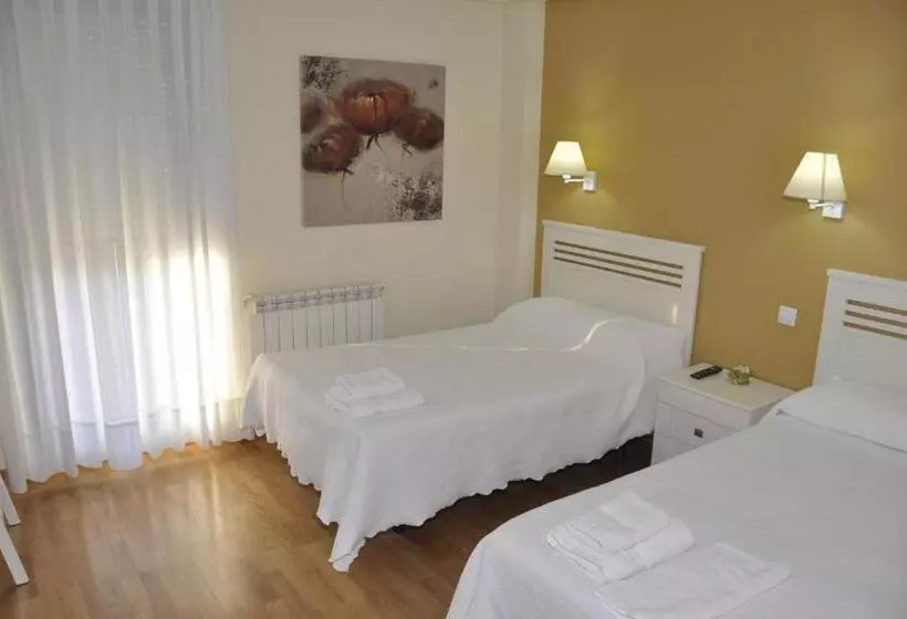 田舎風ホテル Amanecer En Campos