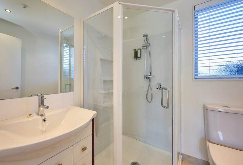 Kaikoura Waterfront Apartments