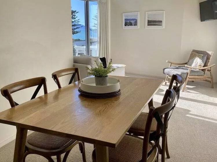 Kaikoura Waterfront Apartments