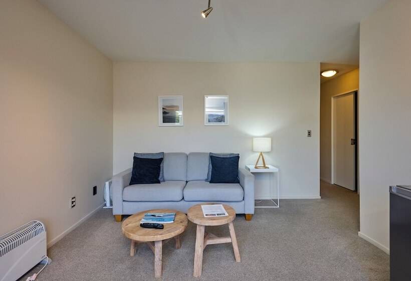 Kaikoura Waterfront Apartments