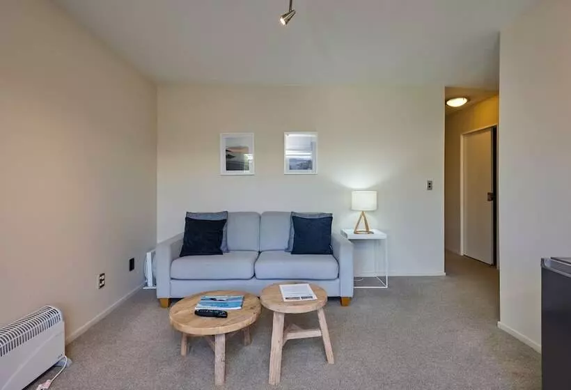 Kaikoura Waterfront Apartments