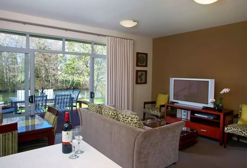 Ramada Resort By Wyndham Rotorua Marama