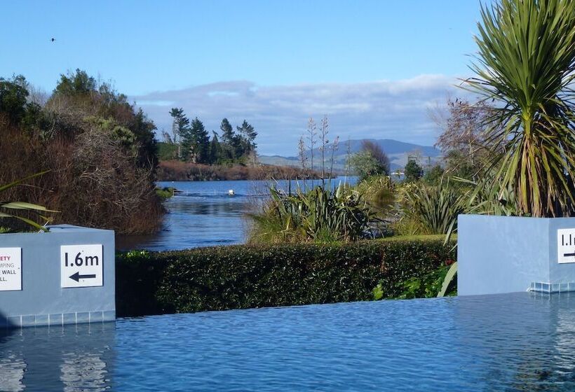 Ramada Resort By Wyndham Rotorua Marama