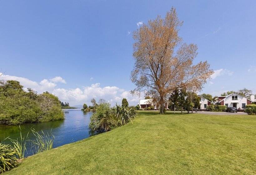 Ramada Resort By Wyndham Rotorua Marama