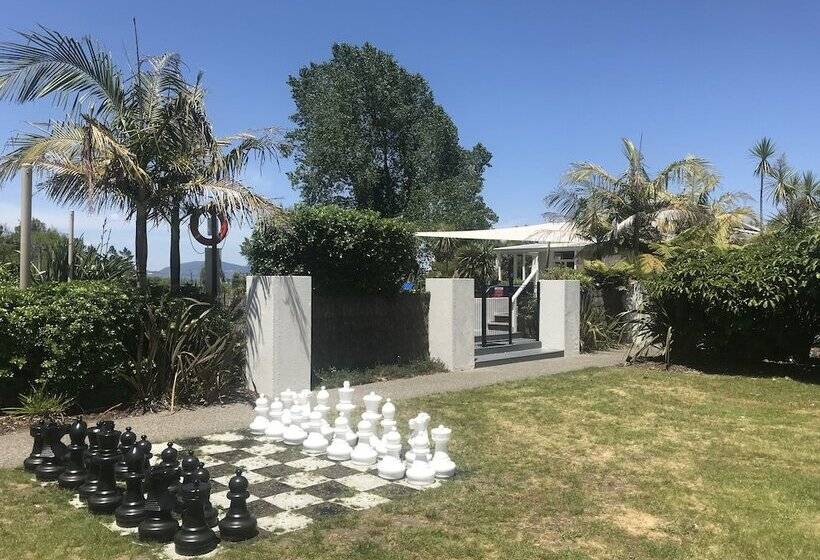 Ramada Resort By Wyndham Rotorua Marama