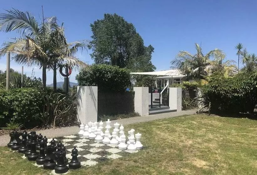 Ramada Resort By Wyndham Rotorua Marama