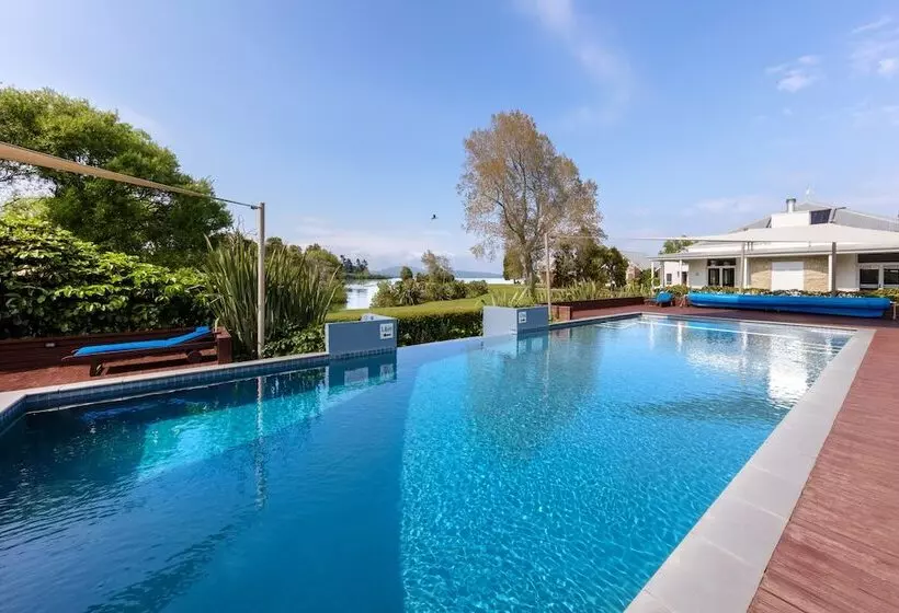 Ramada Resort By Wyndham Rotorua Marama