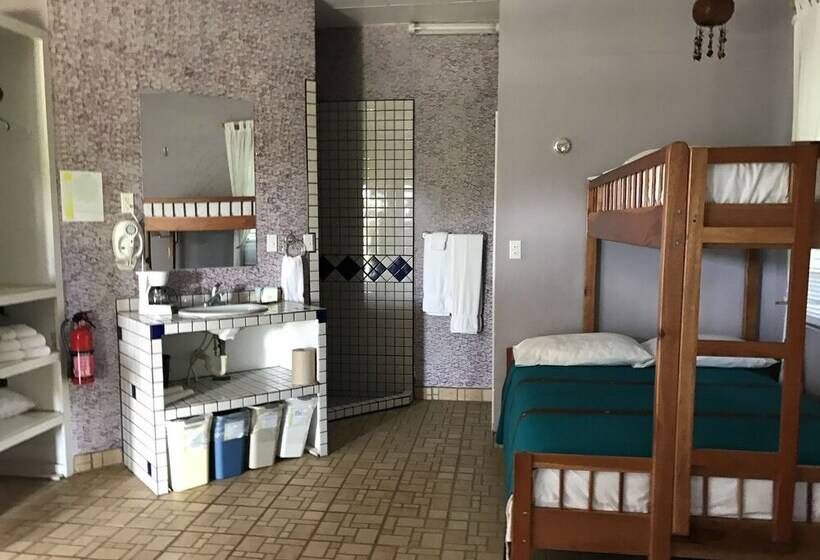 هتل Cheers Cabañas