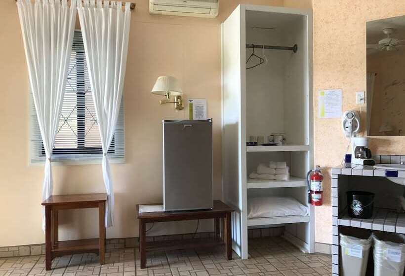 هتل Cheers Cabañas