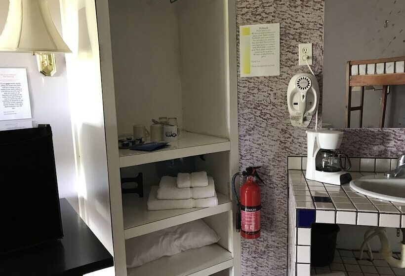 هتل Cheers Cabañas