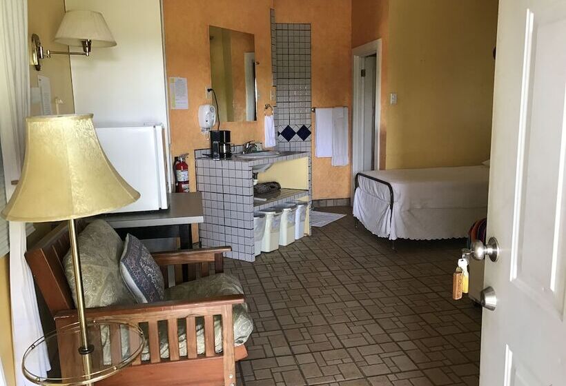 هتل Cheers Cabañas