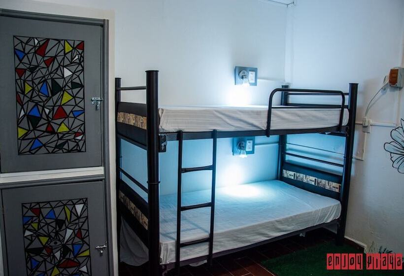 هتل Enjoy Playa Hostel