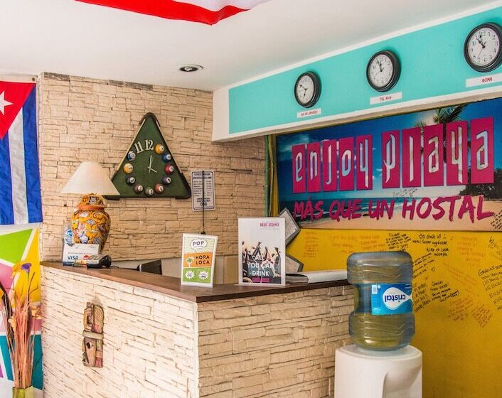 هتل Enjoy Playa Hostel