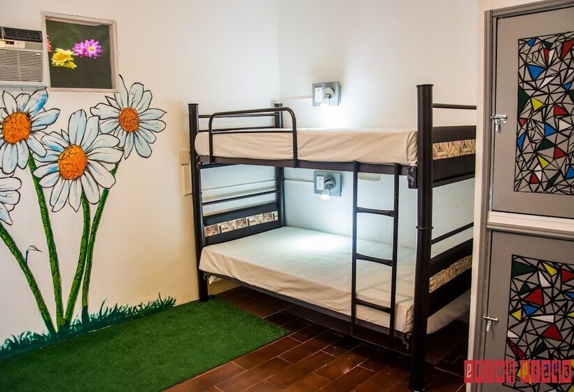 هتل Enjoy Playa Hostel