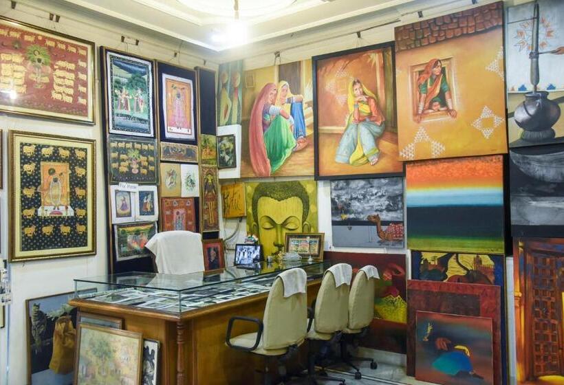 בית מלון כפרי Sajjan Villa