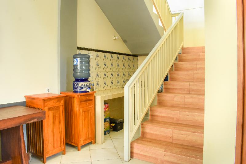 Szálló Penginapan Anggrek Syariah 2 By Oyo Rooms