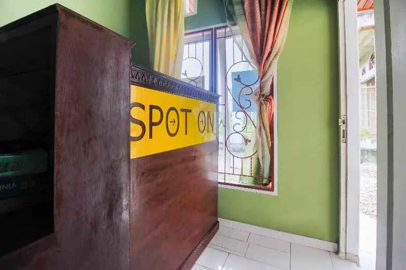 Retkeilymaja Spot On 2592 Homestay Bunda Puja