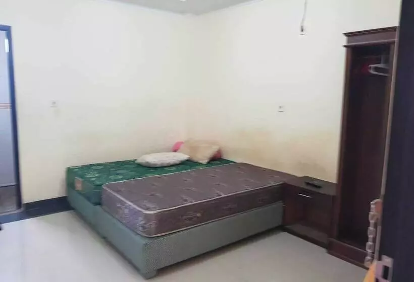 Hostel Wisma Sukatani Indah