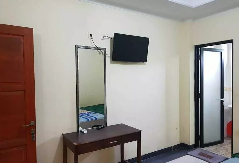 Hostel Wisma Sukatani Indah