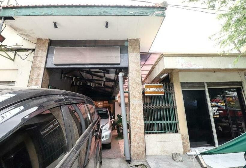 هتل Gajah Mada