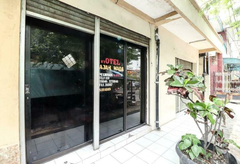 هتل Gajah Mada