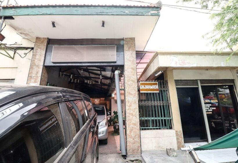 هتل Gajah Mada
