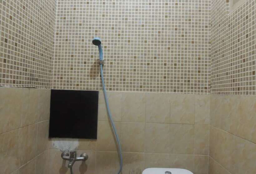 فندق Ungu Nasional 2