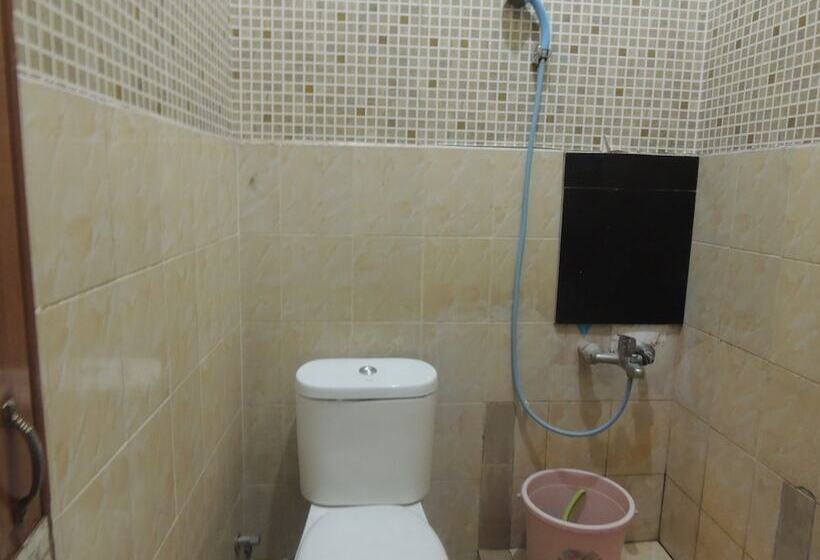 فندق Ungu Nasional 2