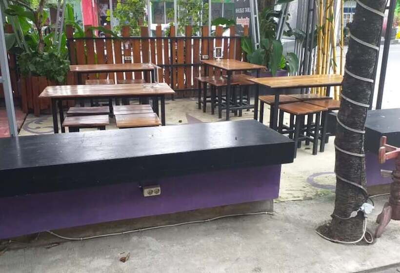 فندق Ungu Nasional 2